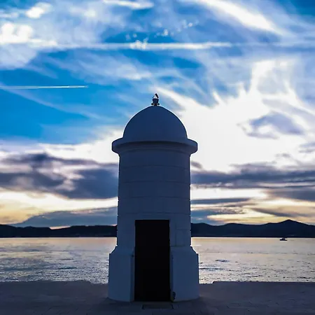 High Tide アパート ザダル